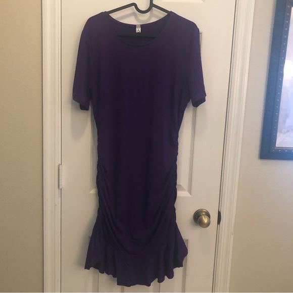 Purple side rouched Tshirt dress. New with tags. - Picture 4 of 5
